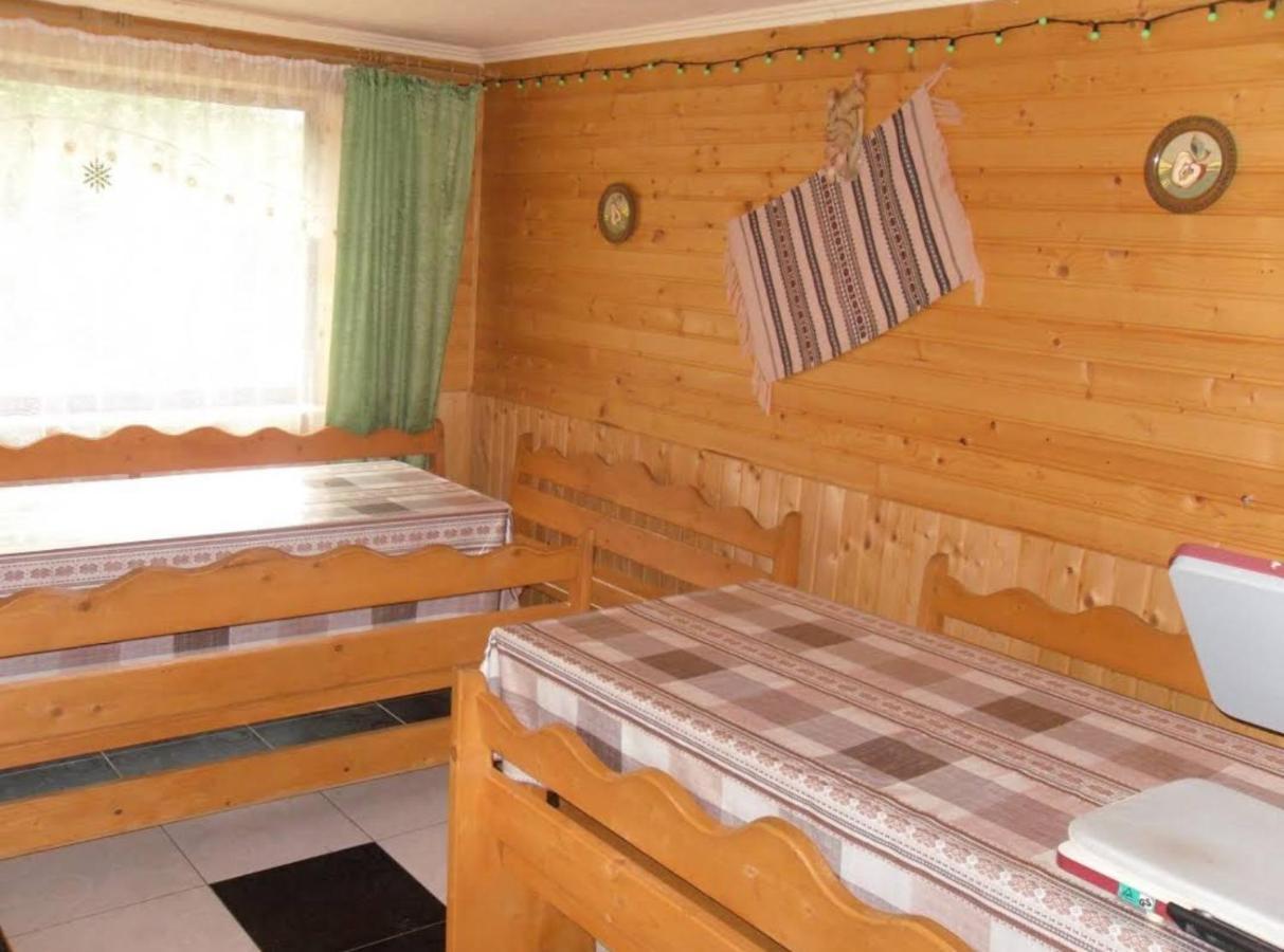 Під Лісом У Гіда Villa Jaremtsje Eksteriør bilde